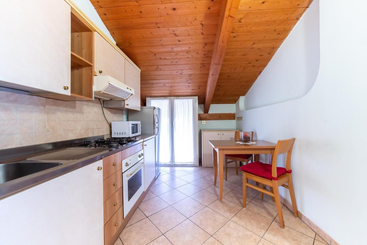 Aparthotel Residenza Melucci Rímini Exterior foto