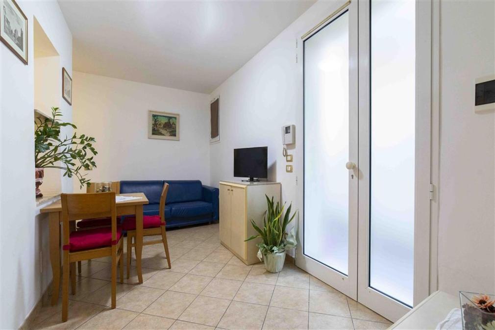 Aparthotel Residenza Melucci Rímini Exterior foto