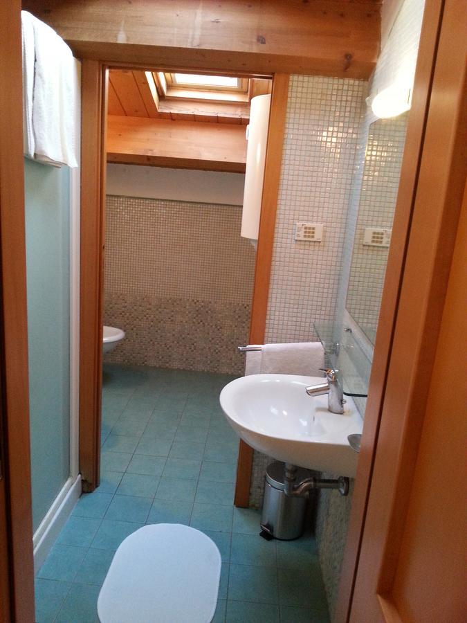 Aparthotel Residenza Melucci Rímini Exterior foto